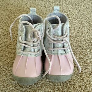 Crown & ivy Pink and Silver Toddler Duck Boots